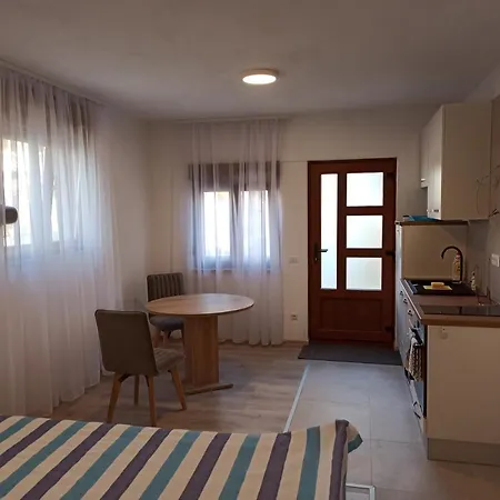 House Marelja By The Sea Apartamento